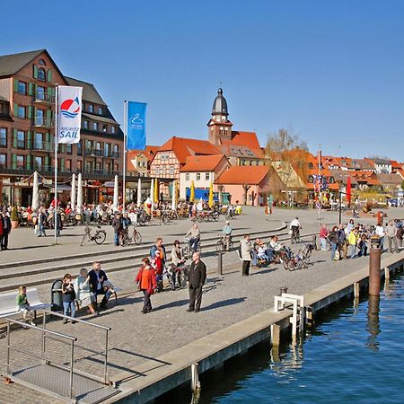 Ferienwohnung Am Muehlenberg Waren  Bagian luar foto